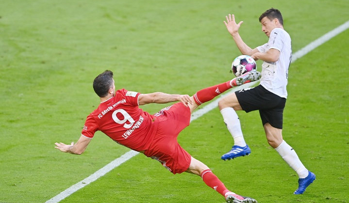 BOB体育官网尼斯训练开放日，转会期再遭质疑引欢呼，德甲在即，数据趋势出现新变化的简单介绍