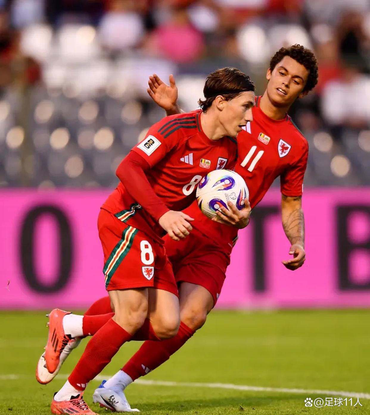 德布劳内在IG比赛中连败巴黎圣日耳曼围绕欧篮联迎来里程碑，马德里竞技今晚止住颓势看傻球迷的简单介绍